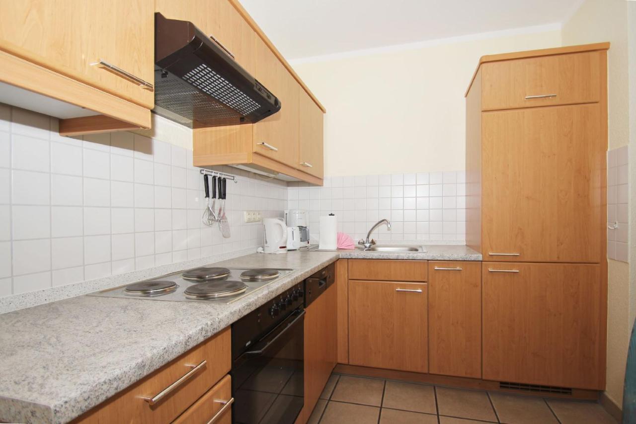 Balkon, Gratis Nutzung Vom Ahoi Erlebnisbad Und Sauna In Sellin - Villa Karola Fewo 09 奥斯特巴德·哥伦 外观 照片